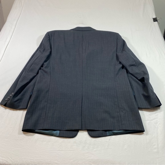Kenneth Cole Men’s Blue Suit made in the USA 3 button closure blazer - Picture 2 of 16
